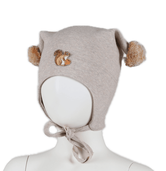 Kivat, sandmelert bomullslue med ekorn og dusker